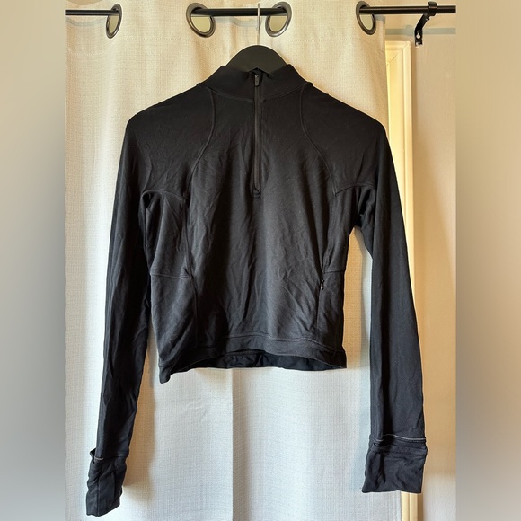 Lululemon It’s Rulu Run Long Sleeve Cropped 1/2 zip. Size 8. Black. - Picture 9 of 10